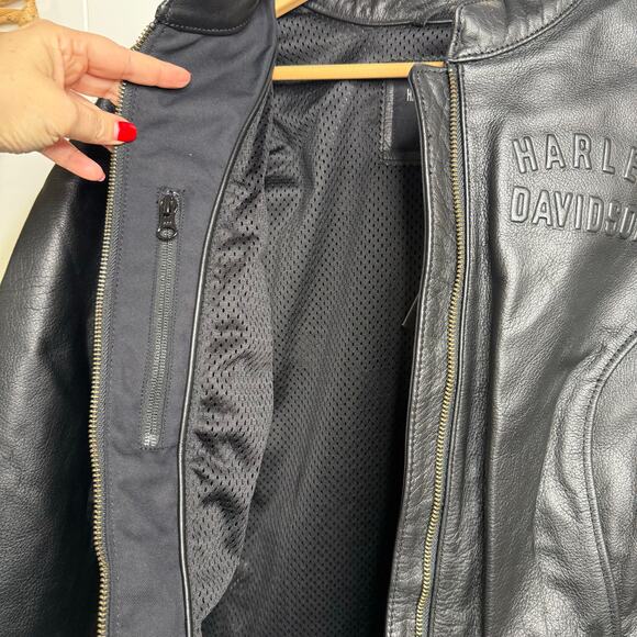 Harley-Davidson motorcycle black leather jacket - Picture 10 of 15